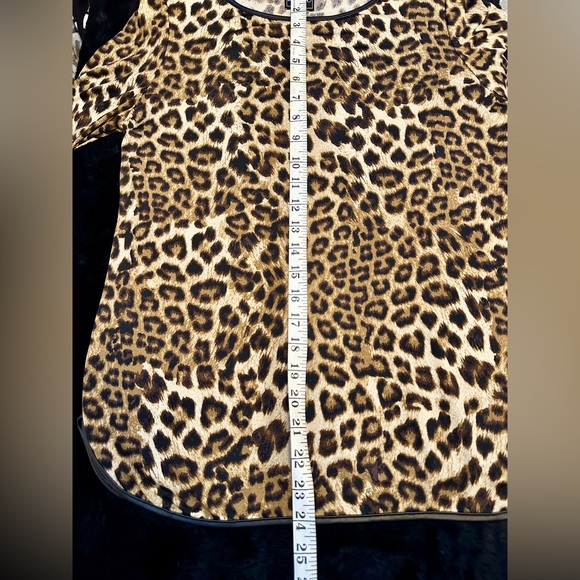 Coco Bianco Leopard Print Bell Sleeve Blouse Size S - Picture 5 of 6